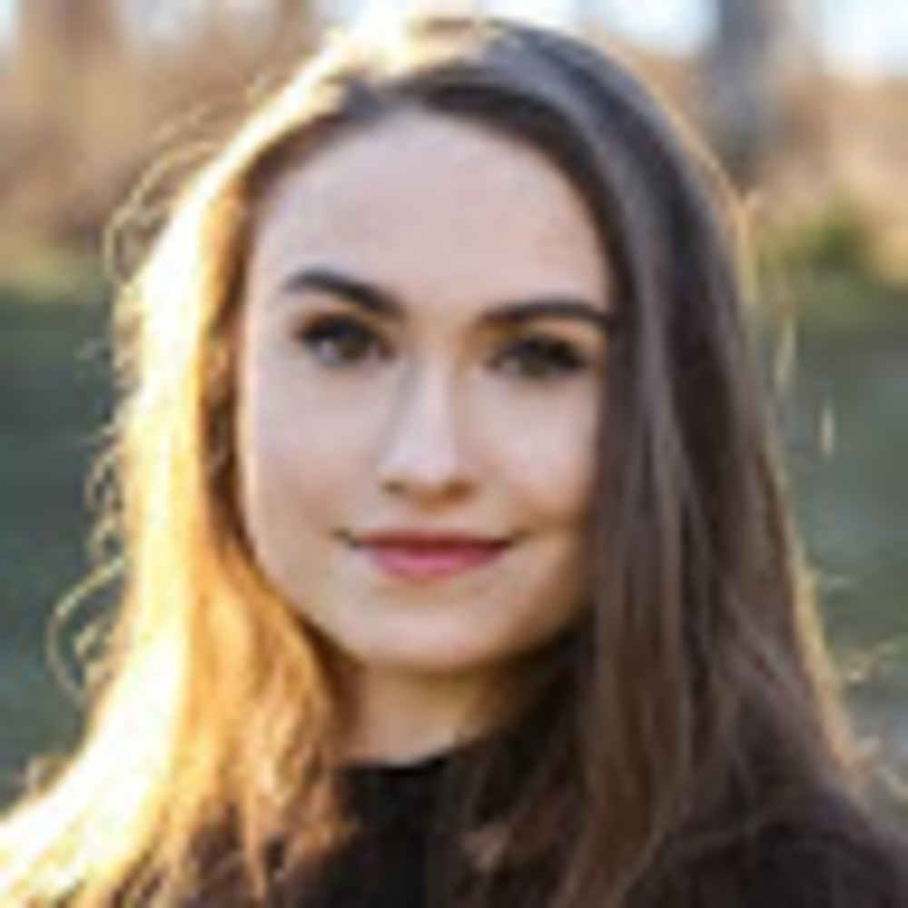 Meet your Posher, Claire